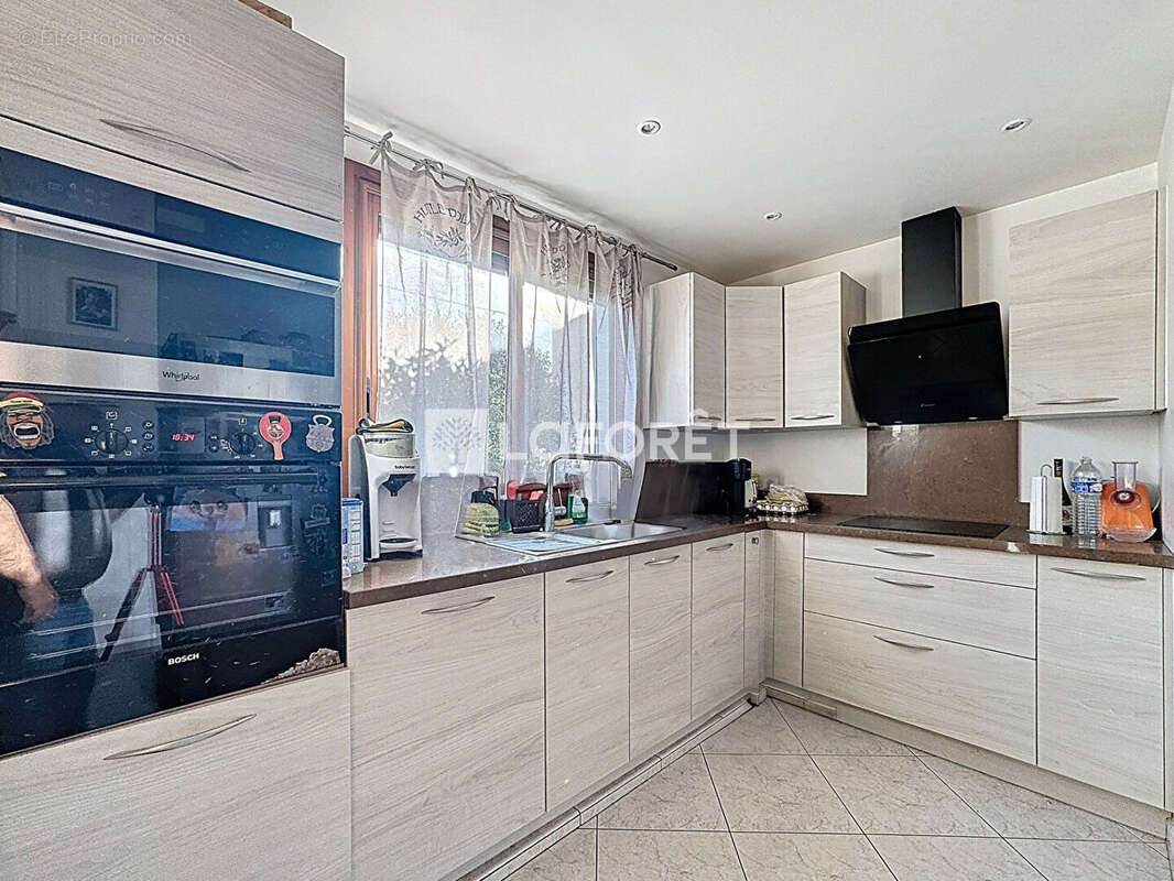 Maison à BONNEUIL-SUR-MARNE