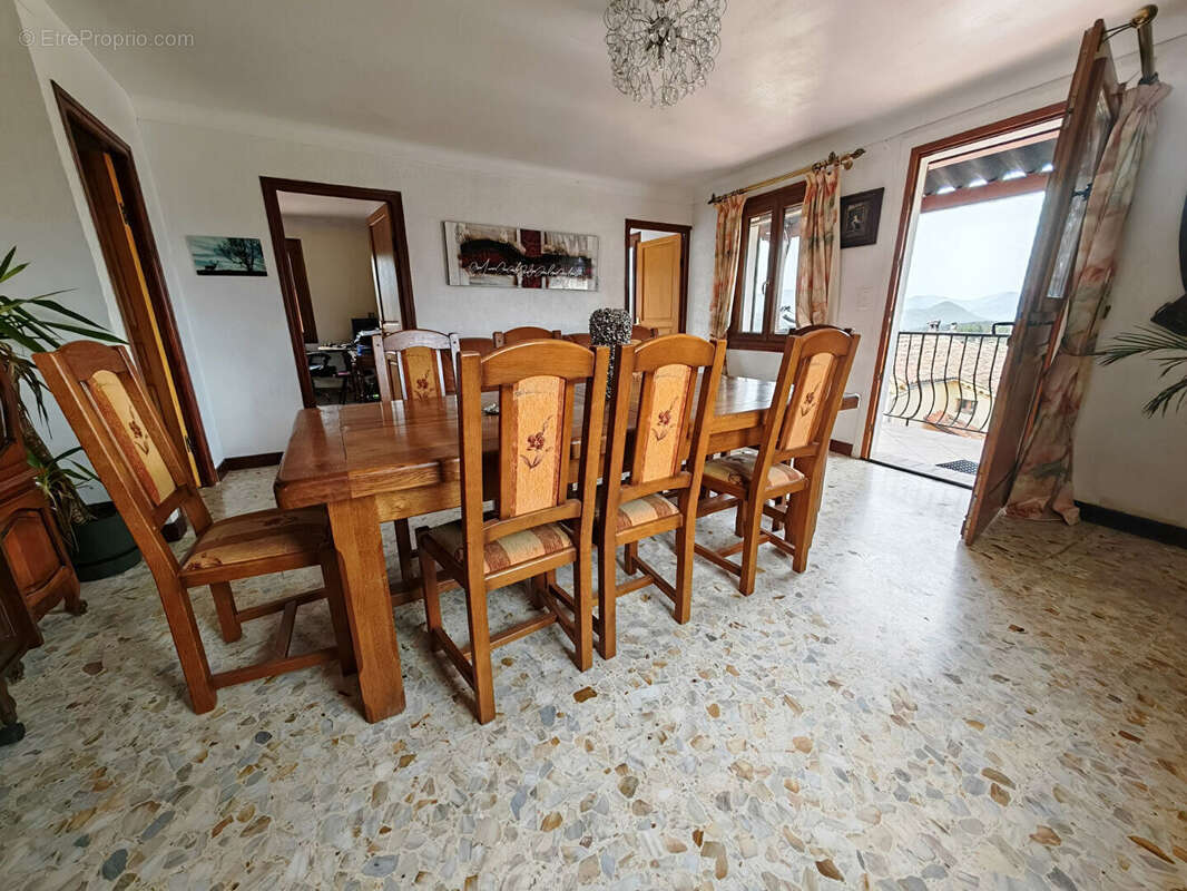 Maison à SAINT-ANTONIN