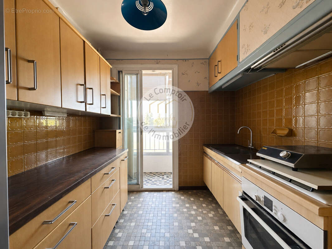 Appartement à MARSEILLE-9E