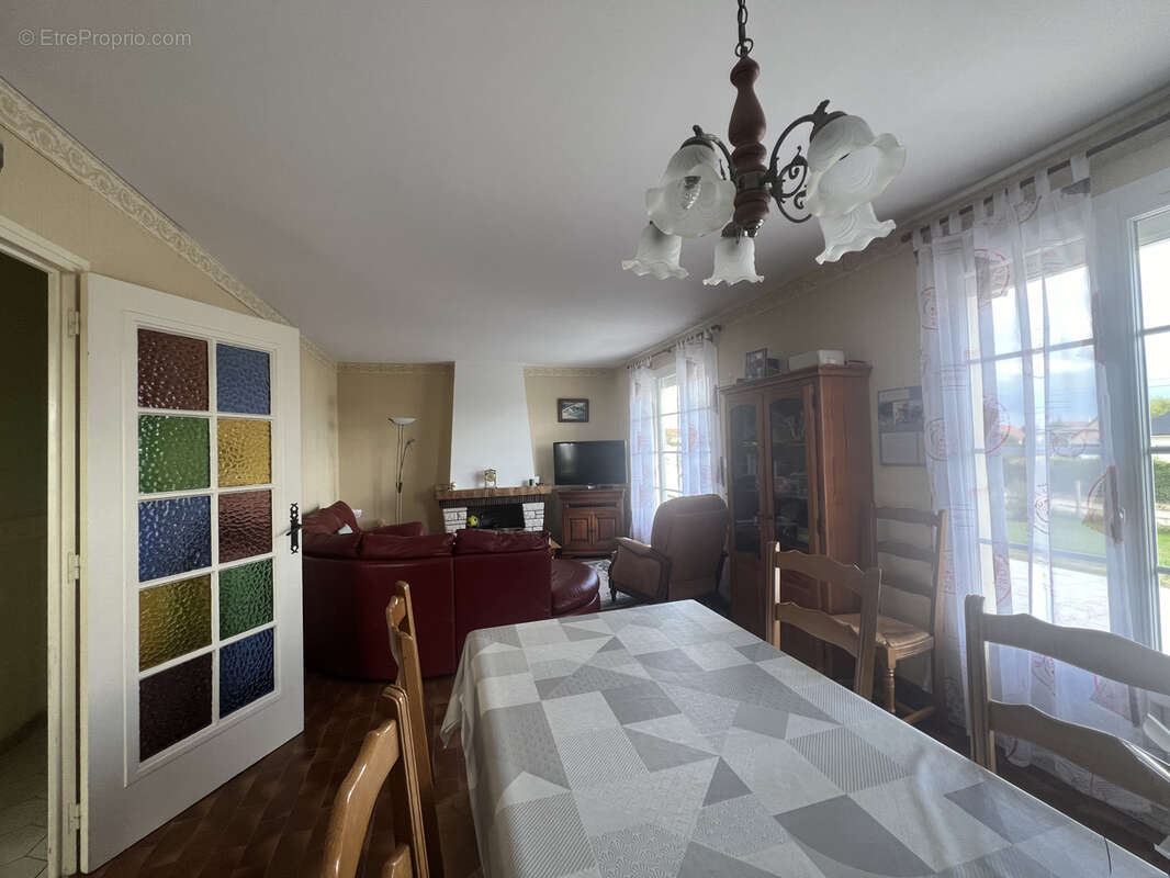 Maison à LA TRINITE-DU-MONT