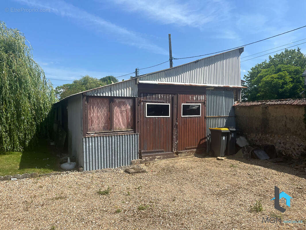 Maison à FRESNAY-LE-COMTE