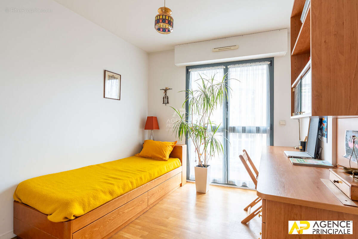 Appartement à MAISONS-LAFFITTE