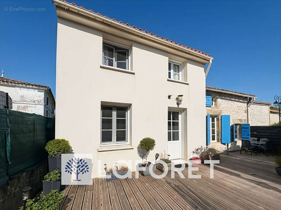 Maison à SAINT-GERMAIN-DU-SEUDRE