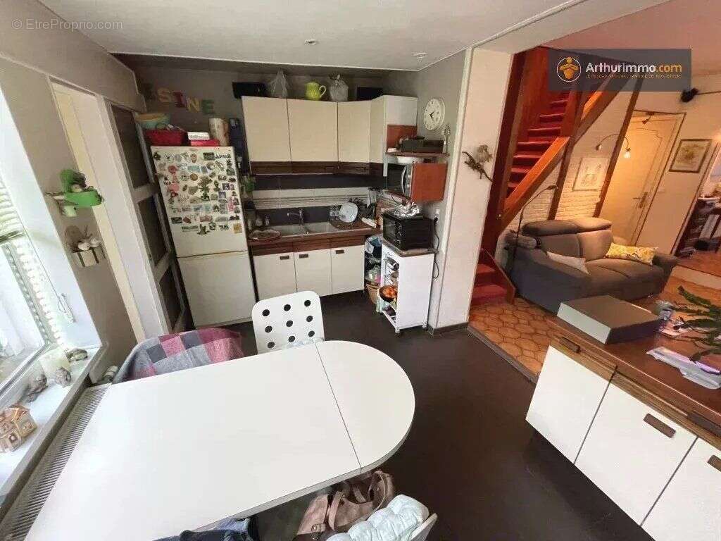 Maison à CROIX