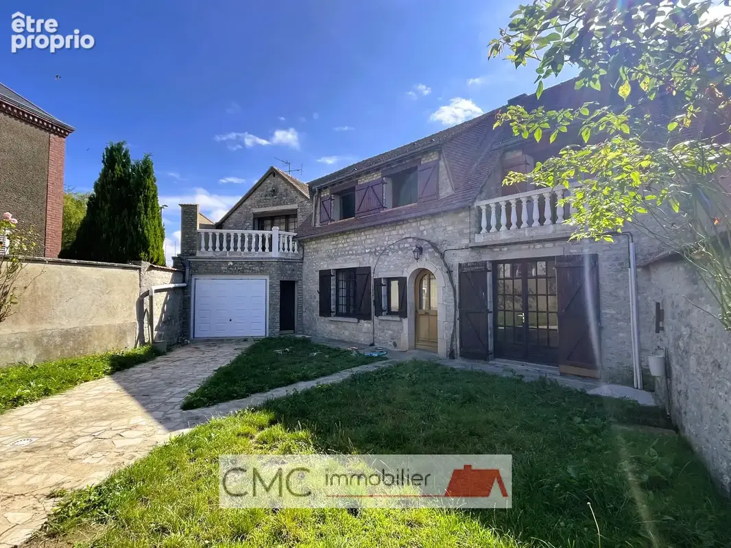 Maison à YMONVILLE