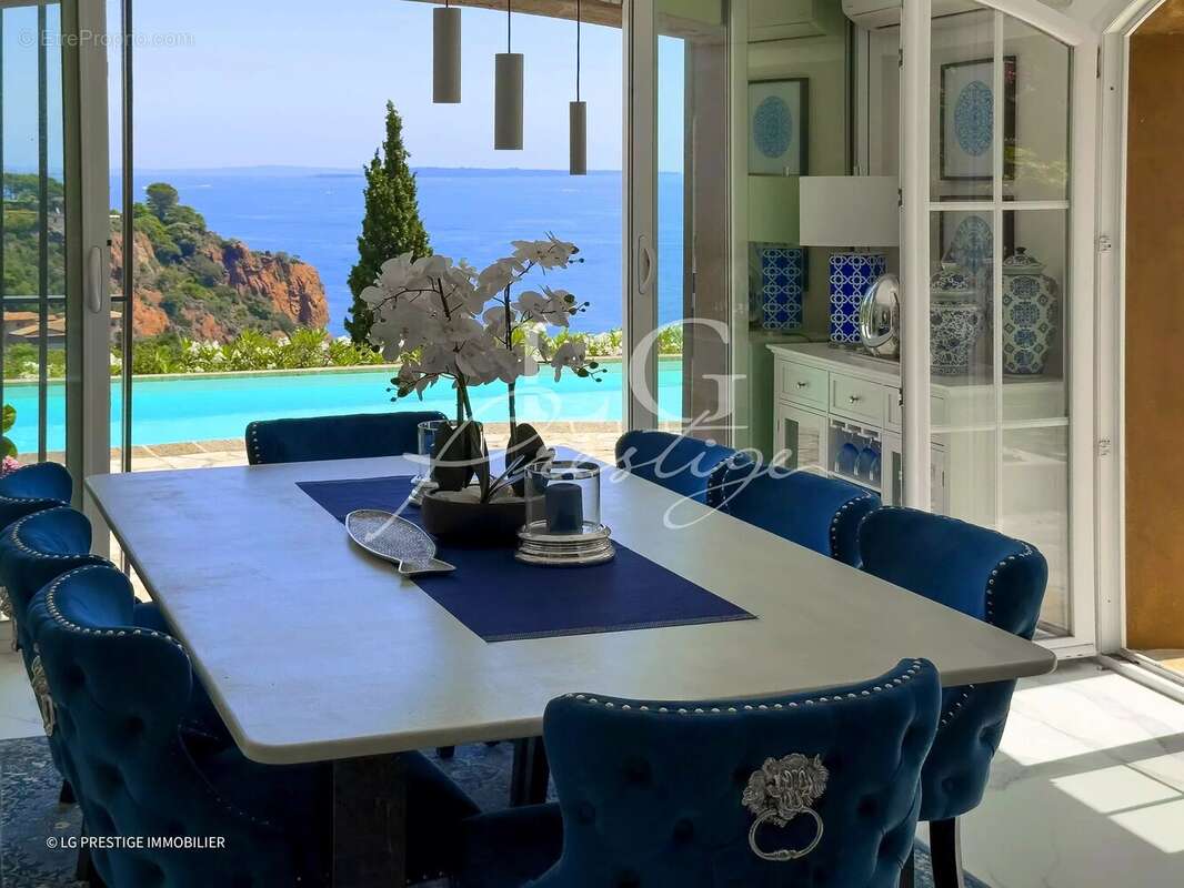 Élégante villa avec vue sur la mer à Théoule-sur-Mer - photo 6