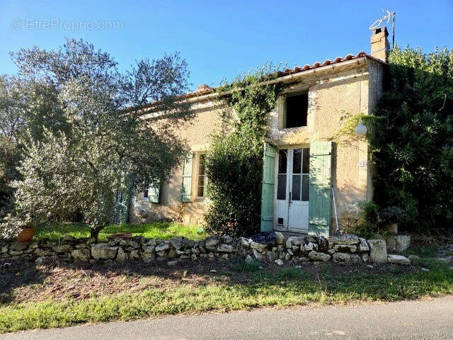 Maison à SAINT-MARTIN-DE-SESCAS