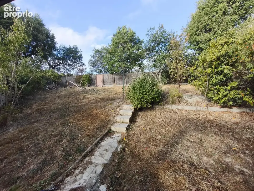 Maison T4 de 87 m2 entièrement rénovée avec garage et jardin - photo 3