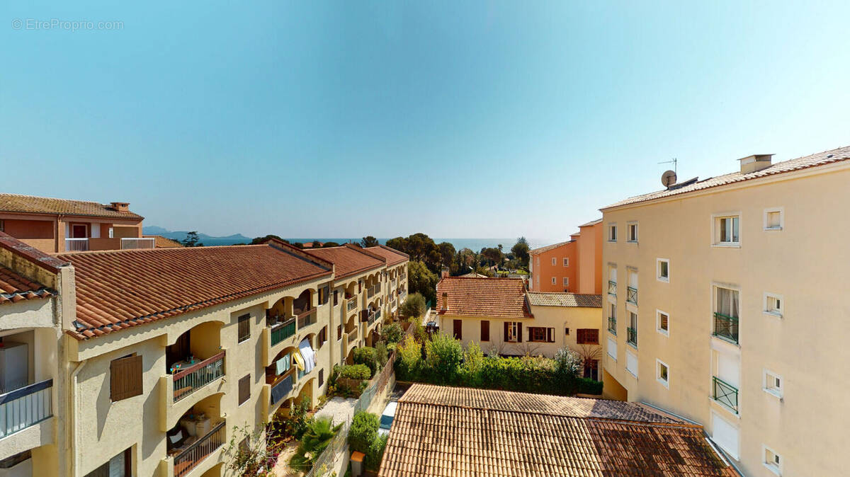 Appartement à FREJUS