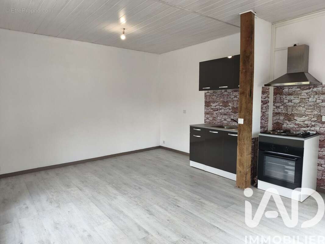 Maison 125 m² à Montmorillon  - photo 4