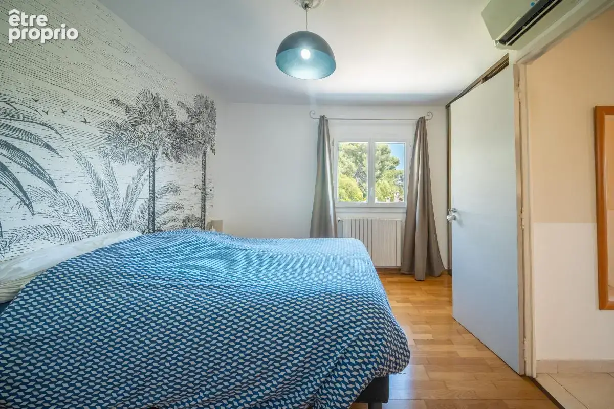 Villa d'exception - piscine - pool house - vue dominante - photo 16