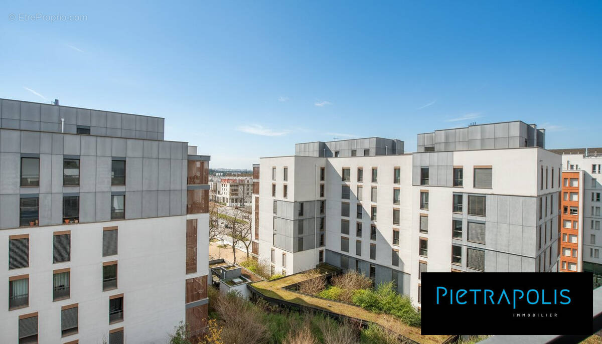 Appartement à LYON-8E
