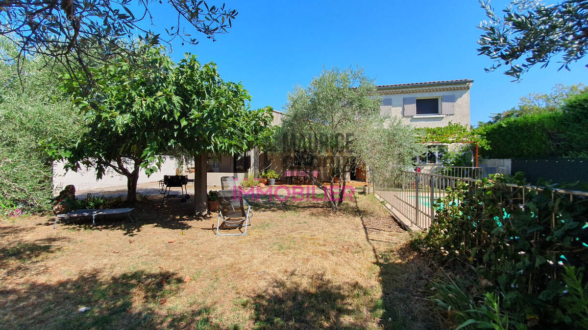 Maison à SORGUES