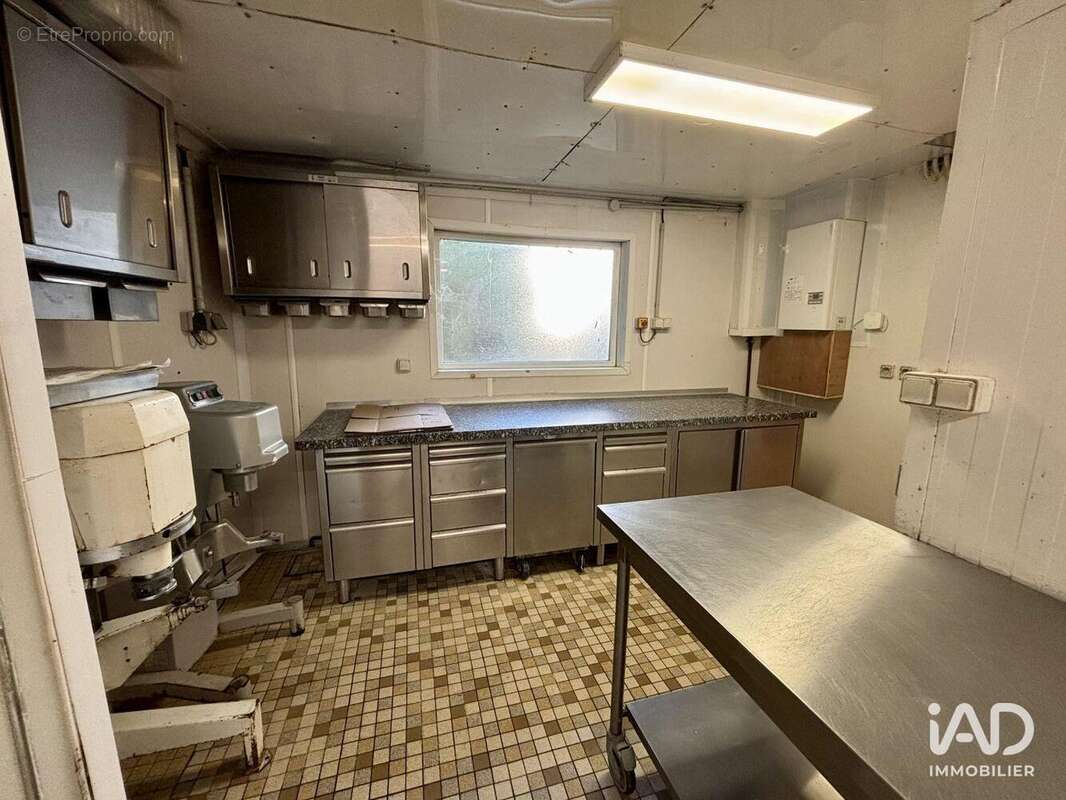 Photo 9 - Commerce à CENON