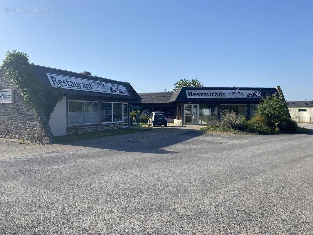 Photo 1 - Commerce à SAINTE-MARIE