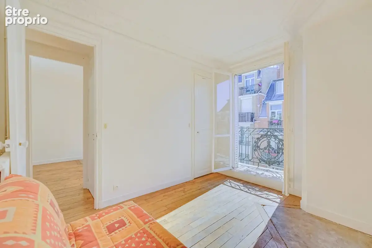 Rue lamarck, dernier etage vue degagee - photo 6