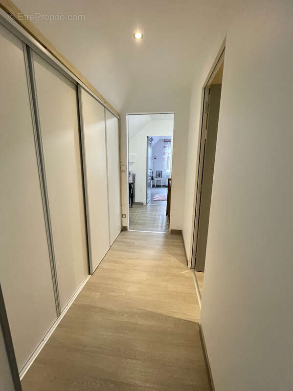 Maison à SAINT-QUENTIN