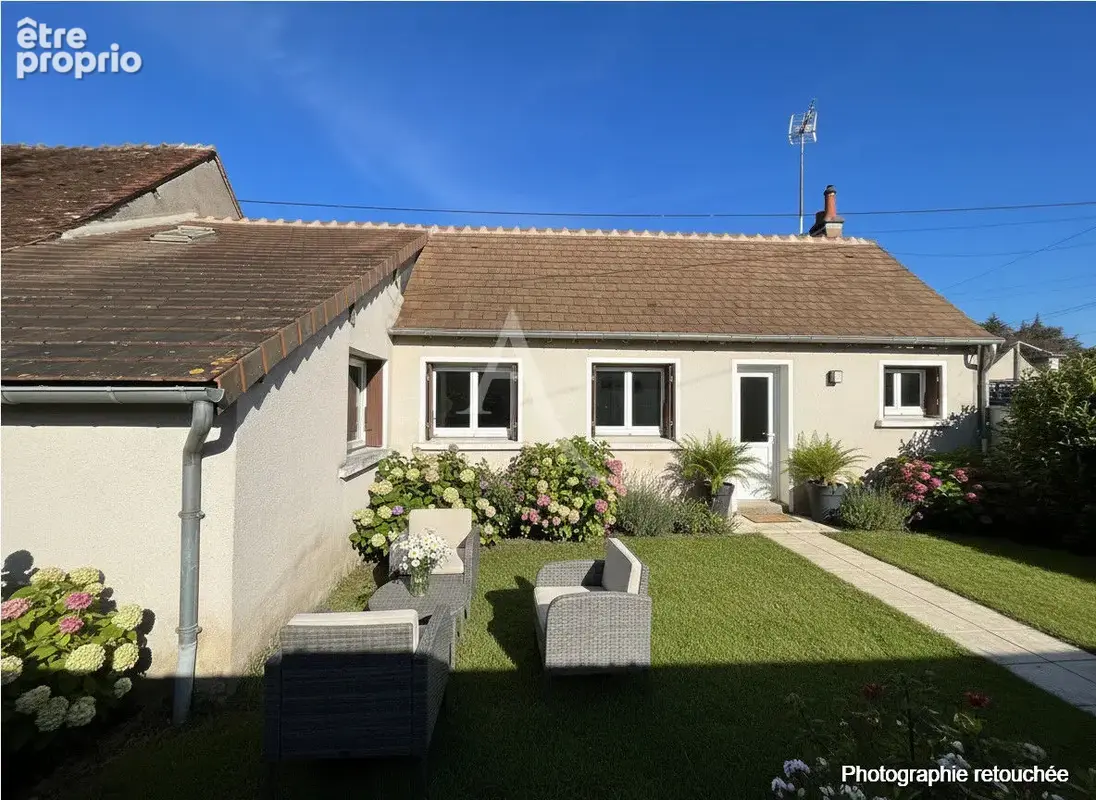 Maison à CELLETTES