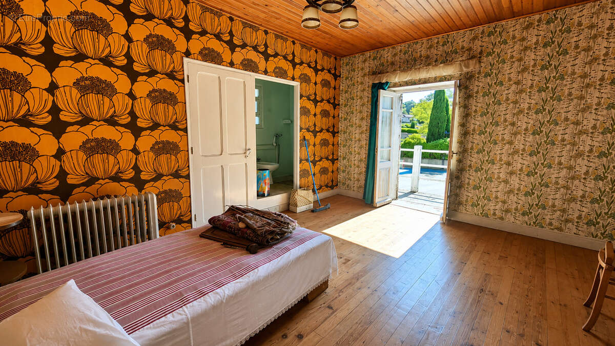Maison de village + terrasse - photo 17