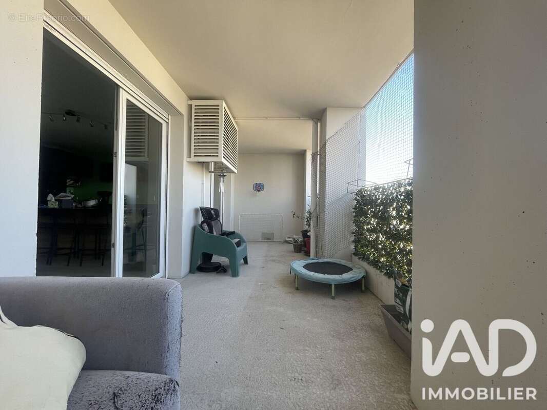 Appartement 80 m² à Marseille-2e  - photo 3