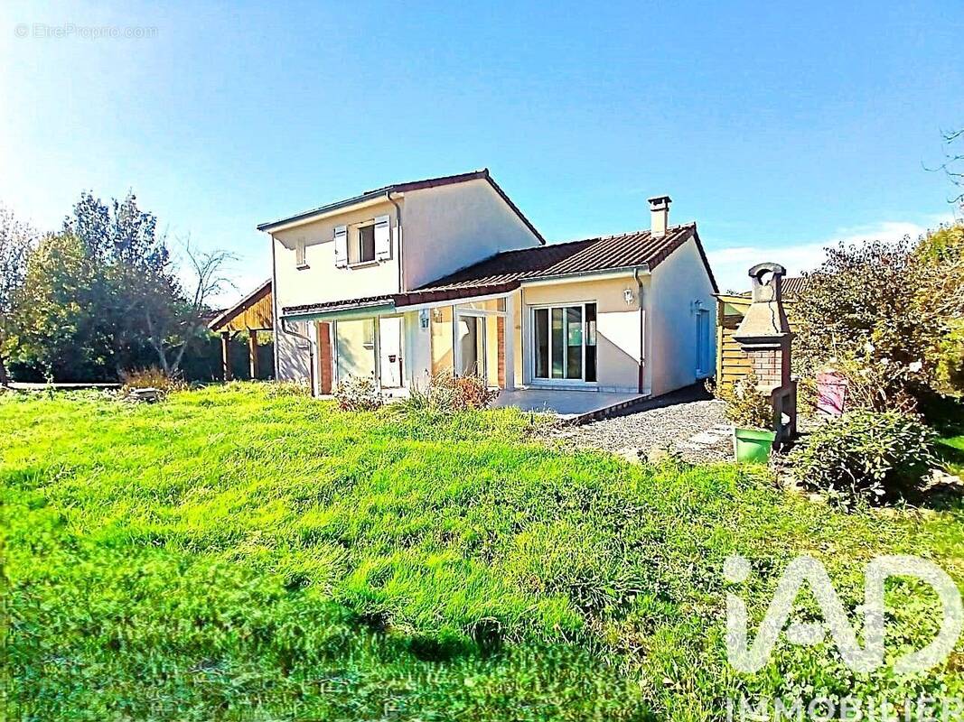 Photo 1 - Maison à VEZAC