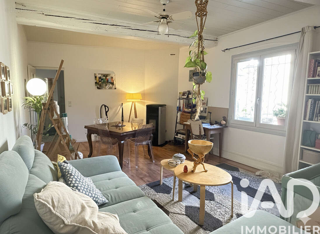 Photo 2 - Maison à LAVERUNE