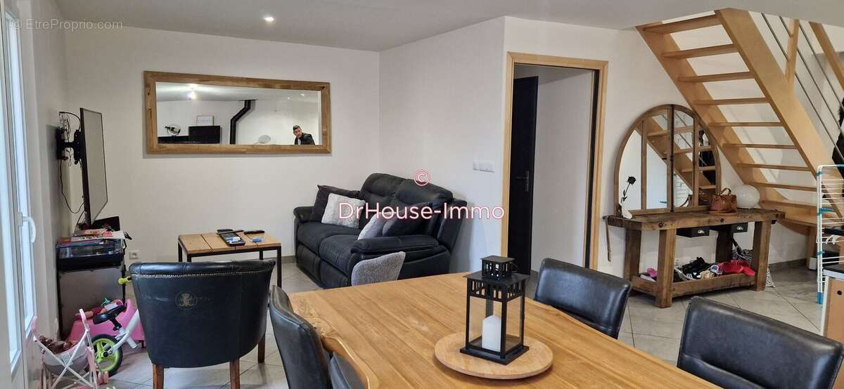 Maison à LA SAUSSAYE