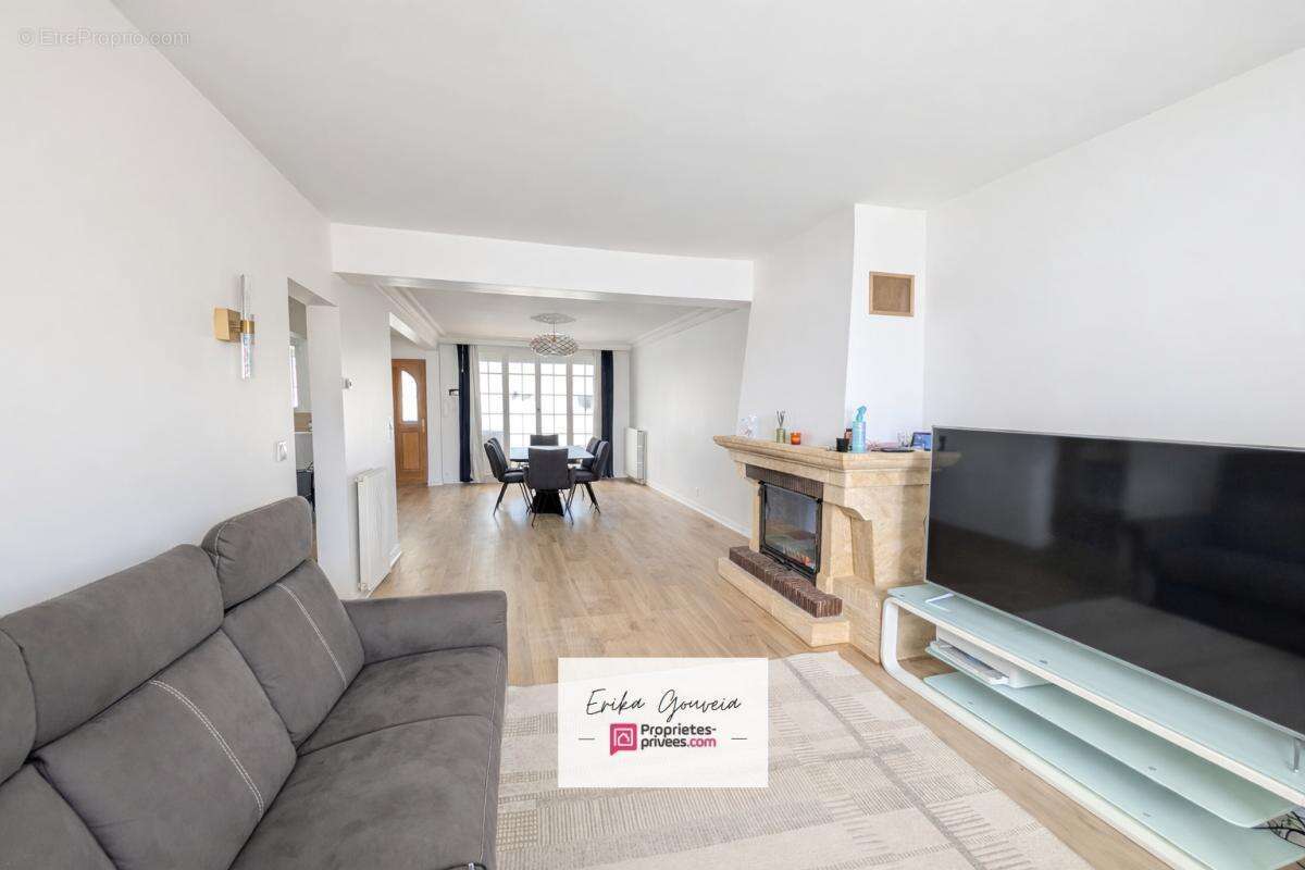 EXCLUSIVITÉ  Maison familiale 145 m², 55 m² de pièce de vie plein sud, prestations haut de gamme  - Sanvic Renaissance - photo 3