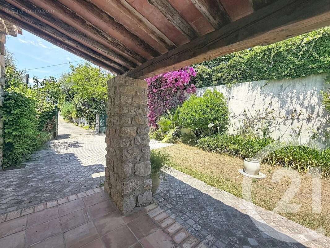 Maison 161 m² à Mougins  - photo 22