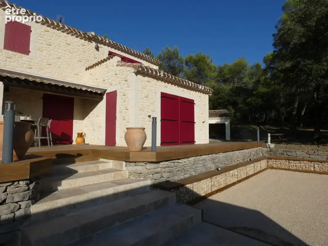 Maison à VACQUIERES