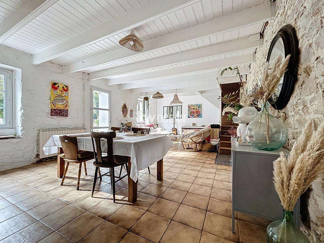 Maison à BEUZEC-CAP-SIZUN