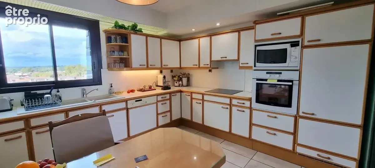UNIQUEMENT à l'AGENCE CHARBIT  : splendide appartement en Centre ville avec terrasse de 50 m² et parking - photo 9
