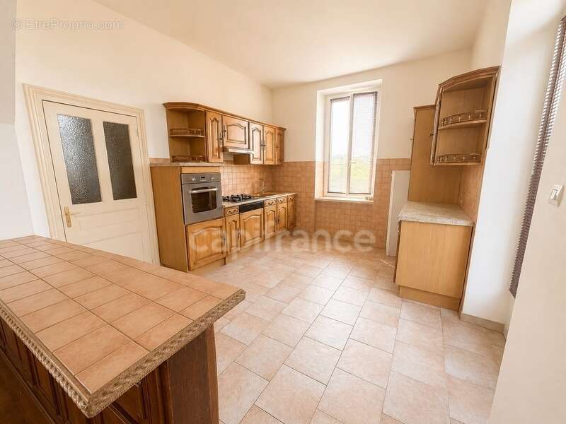 Immeuble à vendre LE CREUSOT (71) - photo 8