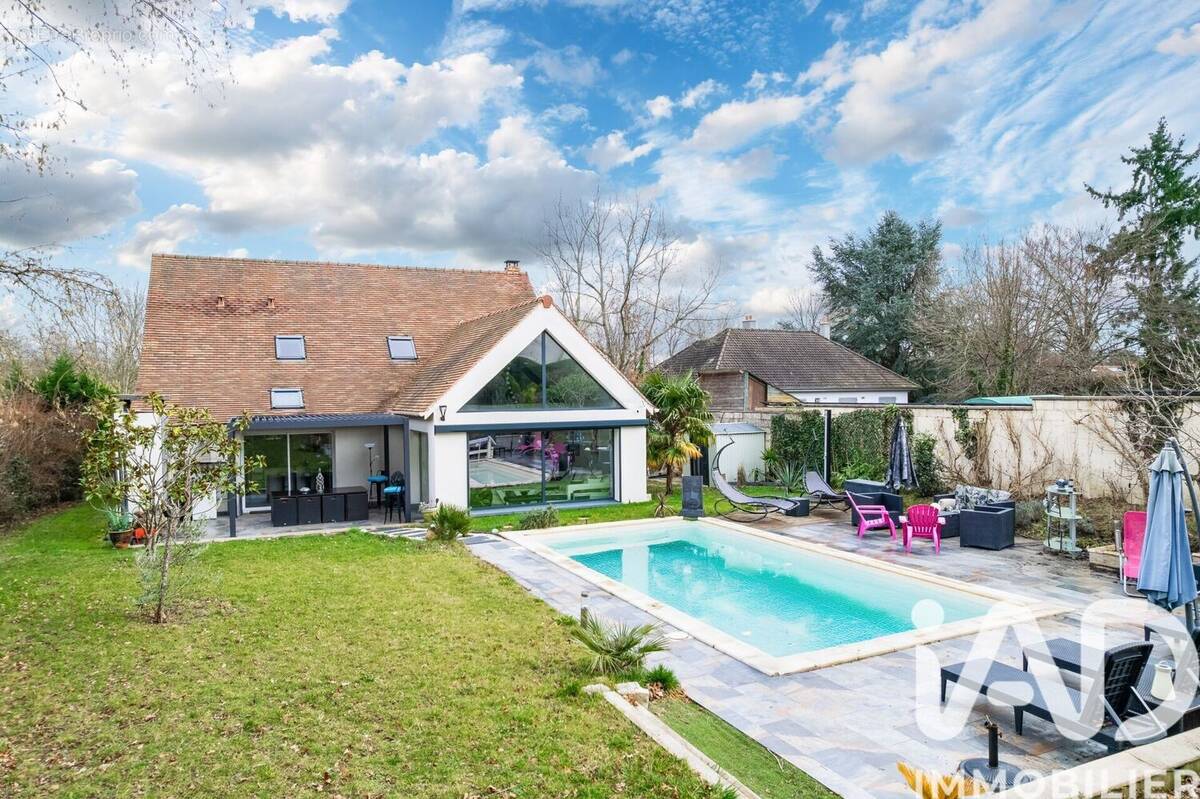 Photo 1 - Maison à BARBIZON