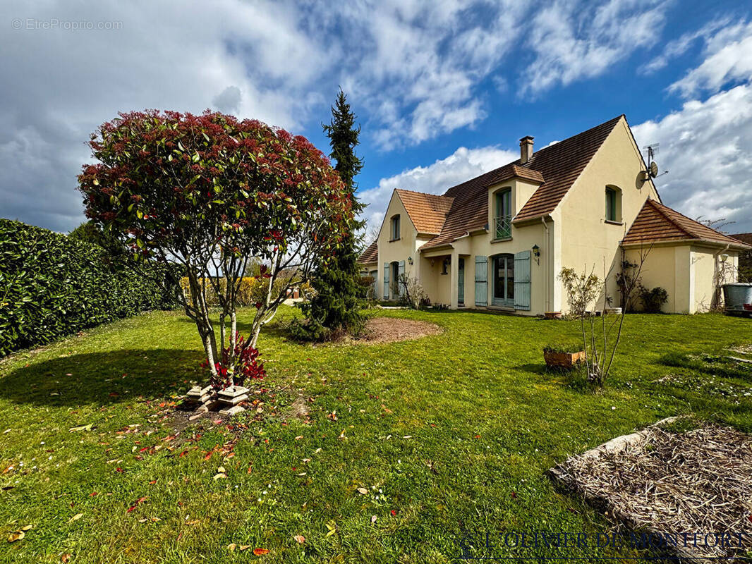 Maison à MONTFORT-L'AMAURY