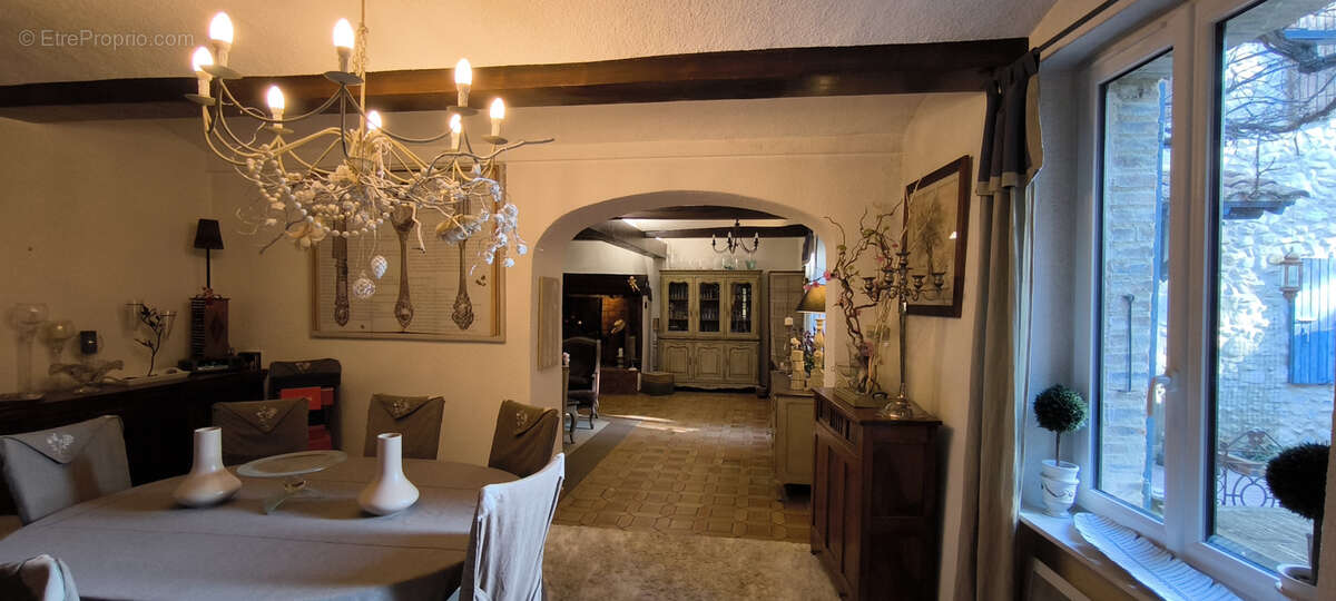 Maison à MIRMANDE