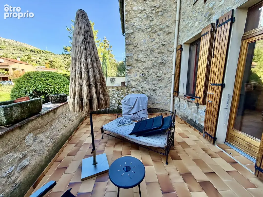 Maison de village avec grand garage et terrasse - photo 4
