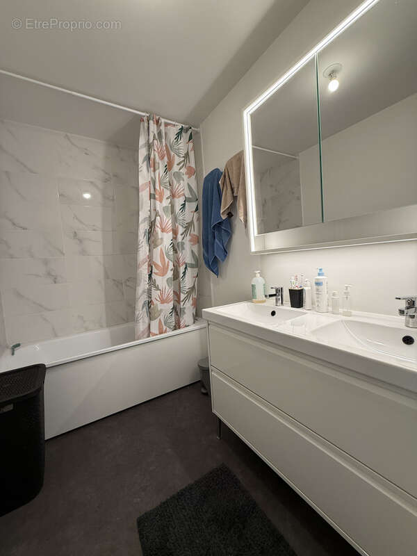 Appartement à LE BLANC-MESNIL