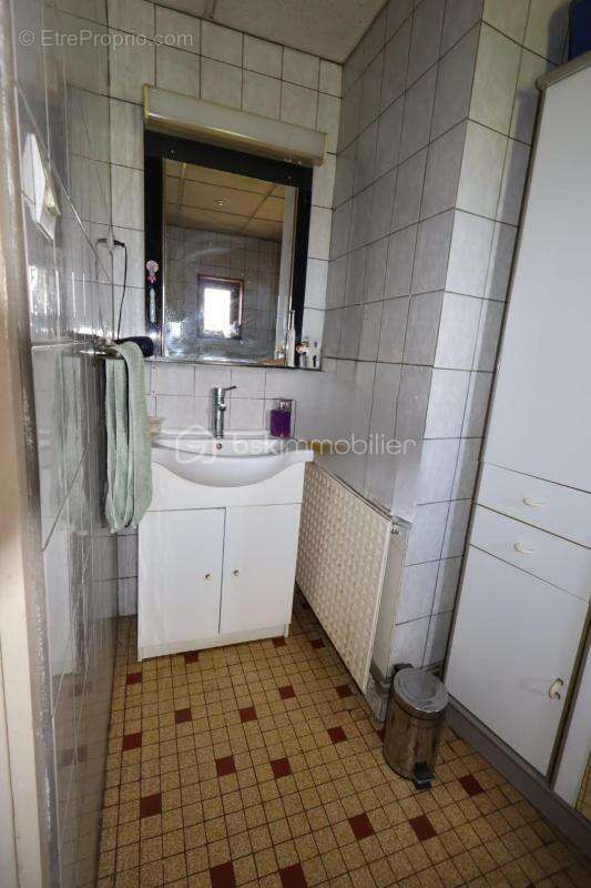 Maison à CRECHES-SUR-SAONE