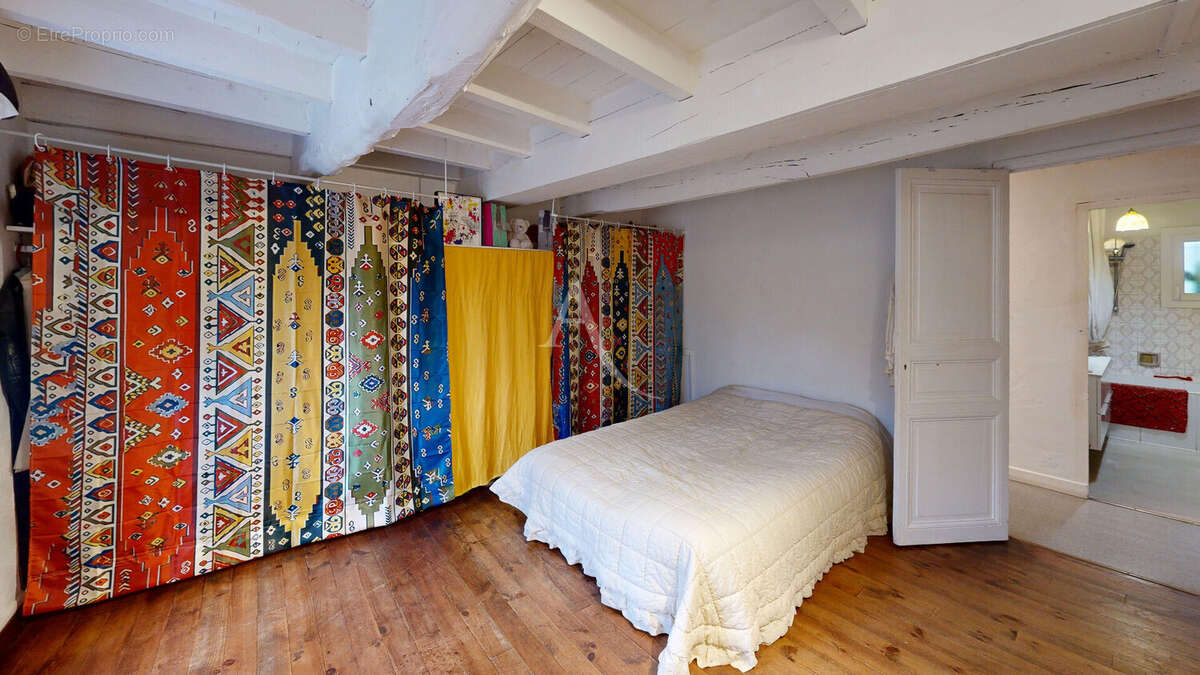 Maison à MIRAVAL-CABARDES