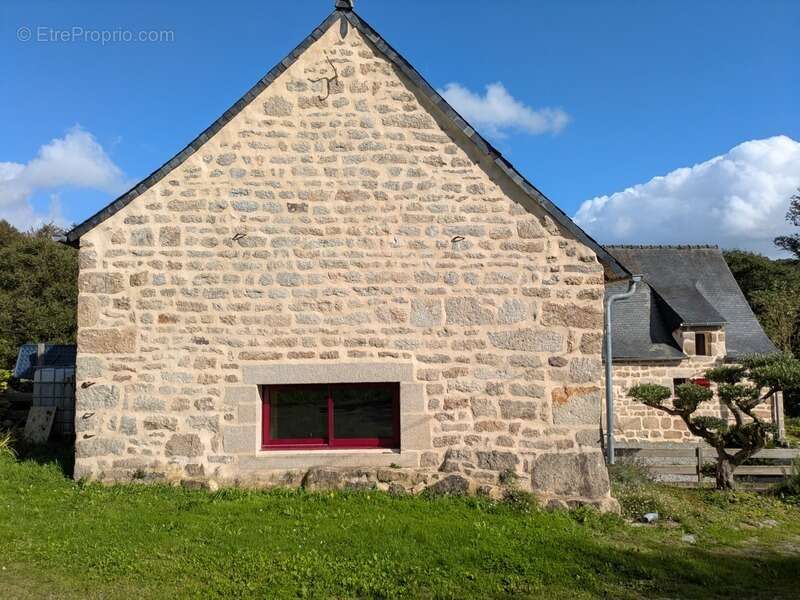 Saint tugdual grande longere renovee de 5 pieces 154m² parcelle de 1390m² - photo 3