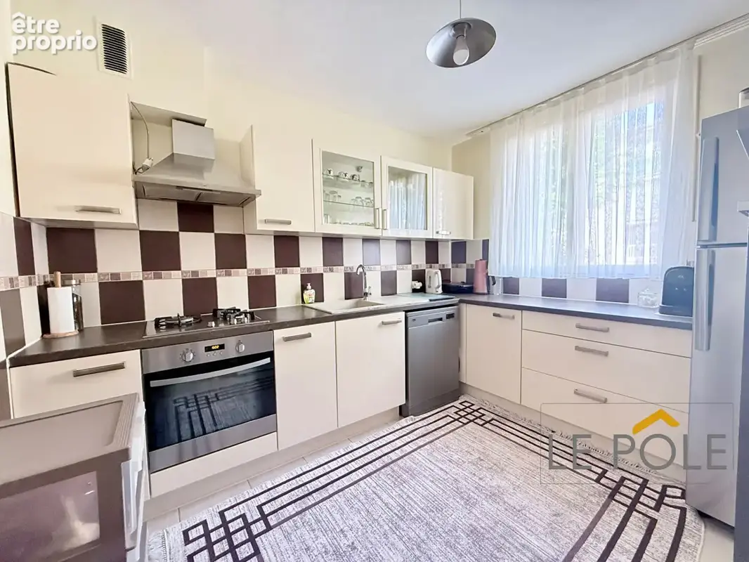 Maison Saint Paul Trois Châteaux  5 pièce(s) 94m2 - photo 4