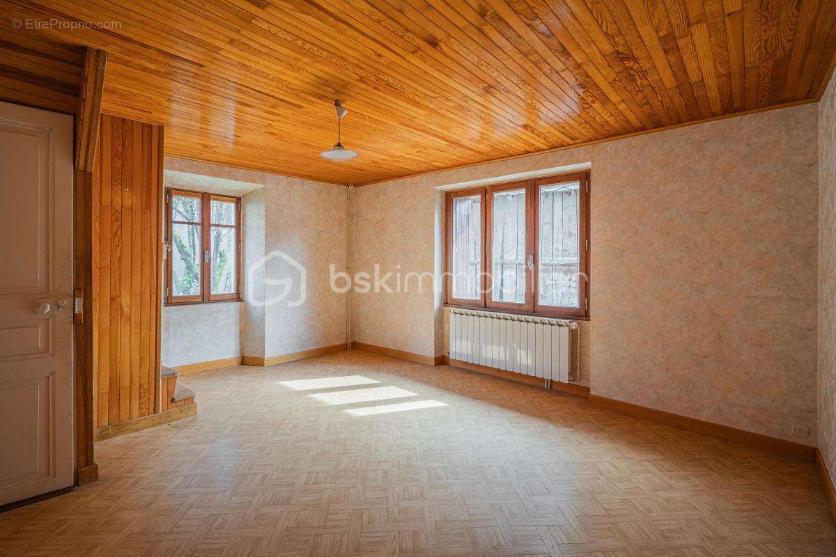 Maison à LA COMPOTE