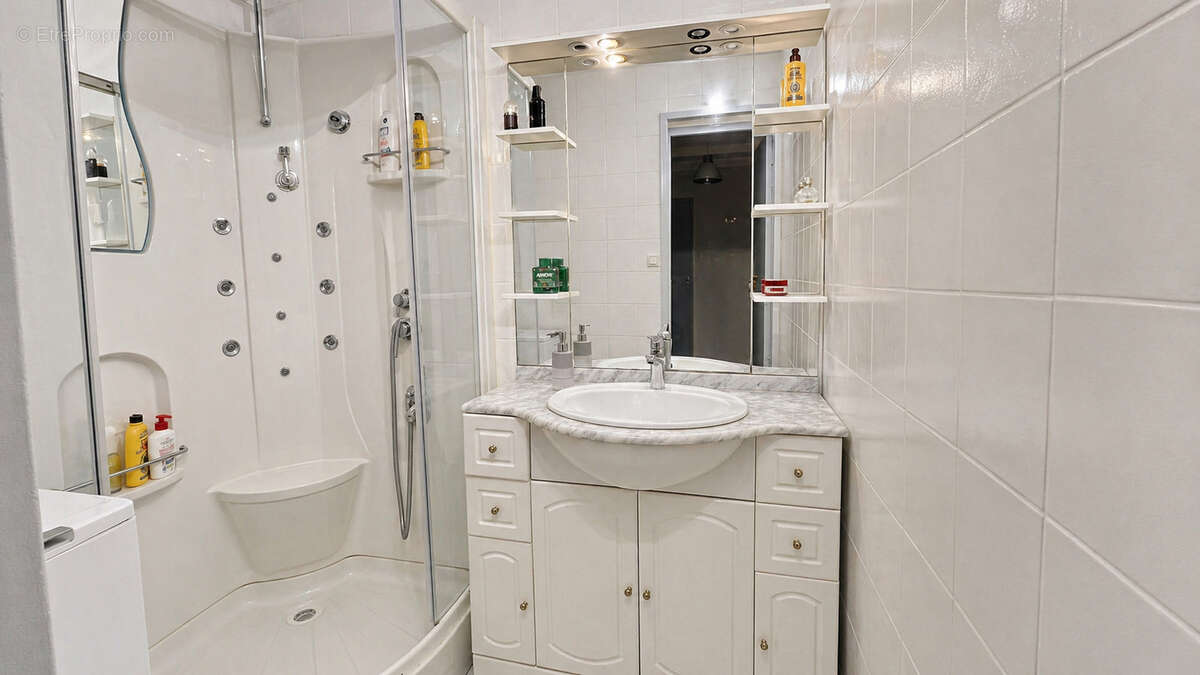 Appartement à MARSEILLE-13E