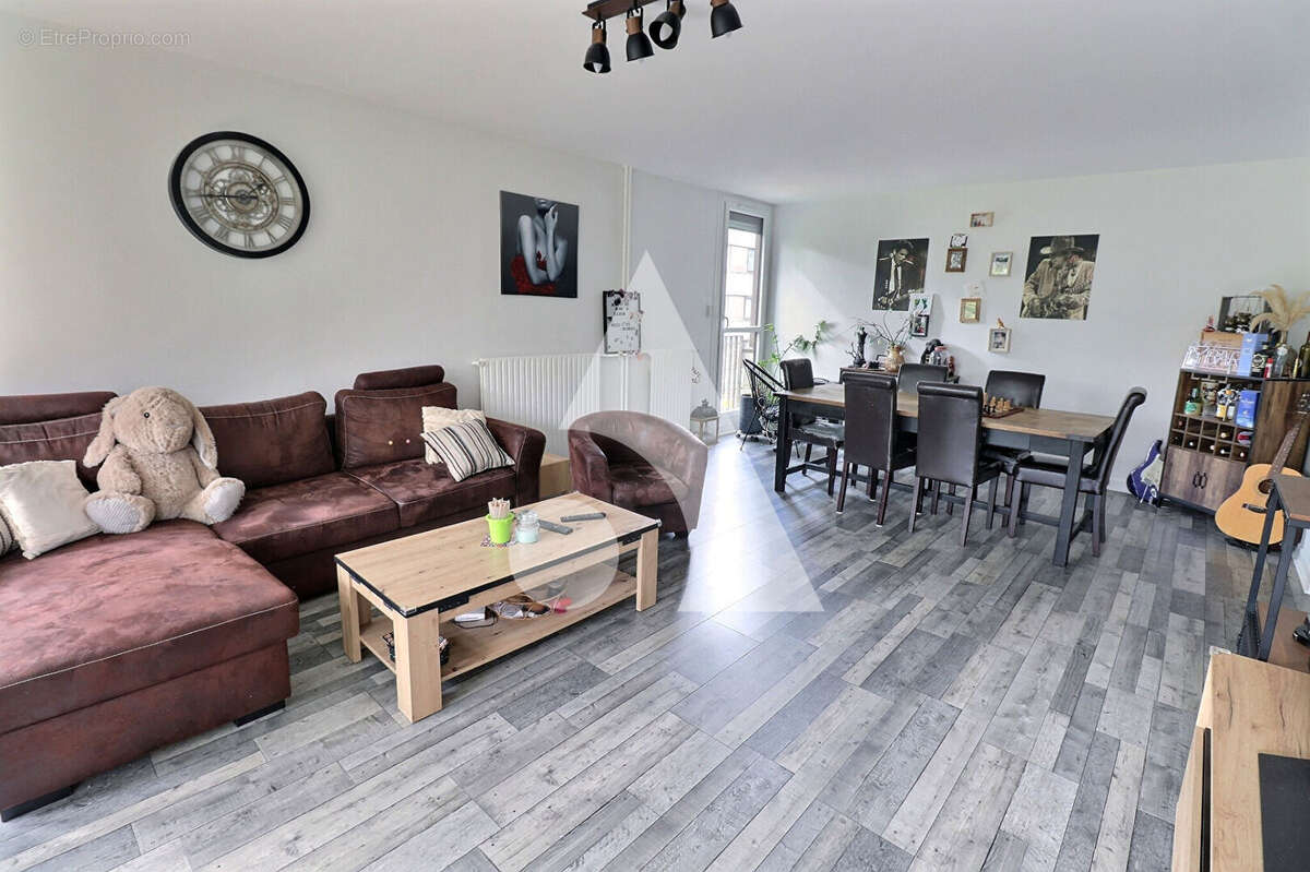 Appartement à MERY-SUR-OISE