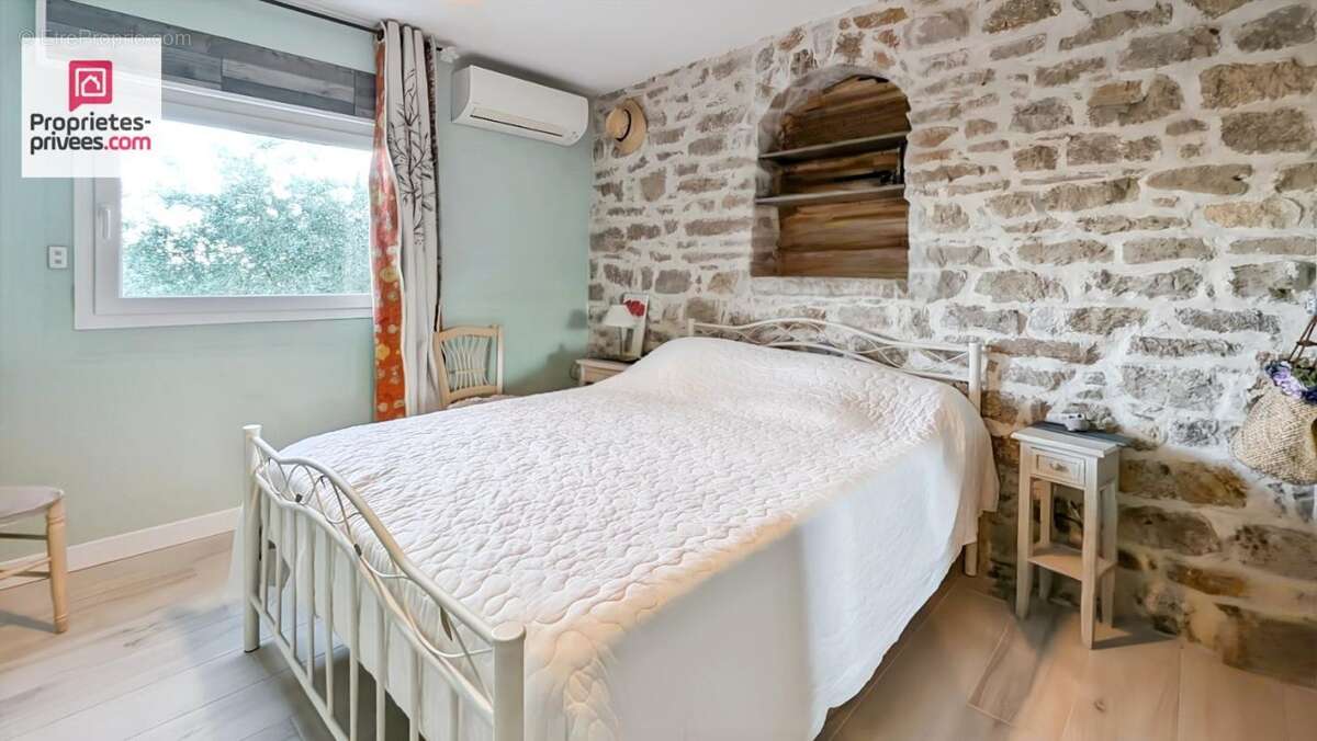 Maison à FIGANIERES