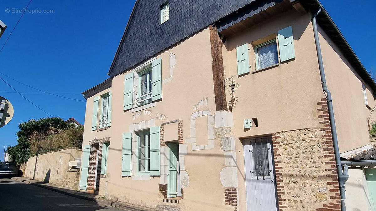 Maison à SAINT-CALAIS