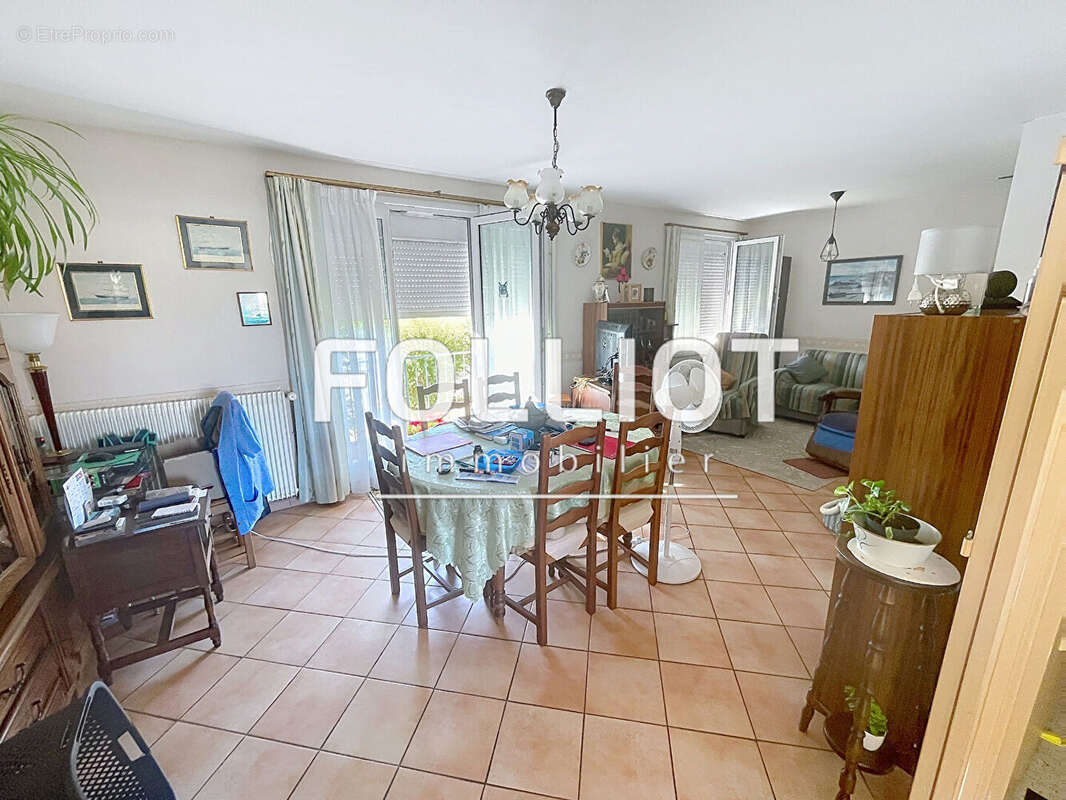 A VENDRE - Maison Carentan Les Marais 5 pièce(s) 84 m2 - photo 6