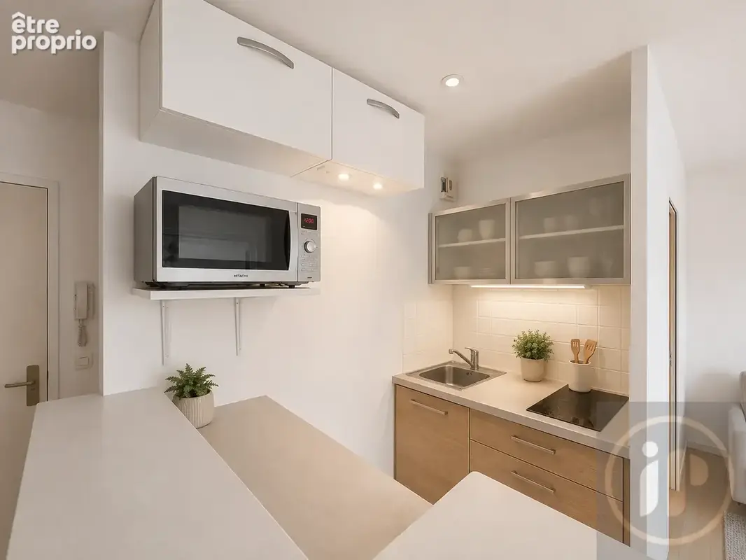 Studio proximité gare et commerces : Idéal investisseur ou primo accédant - photo 8
