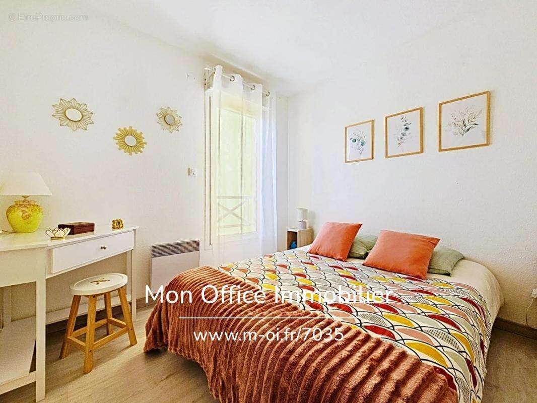Référence : 7035-les - appartement t4 rénové proche centre à cavalaire sur mer - photo 12